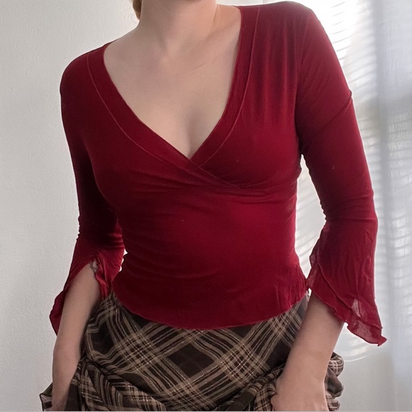 Studio Y Gothic V Neck Mesh Cropped Flare Sleeve Blouse - Picture 1 of 4